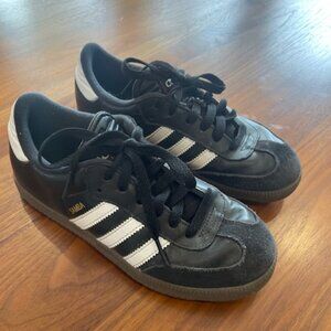Big Kids Size 4 Black Sambas
